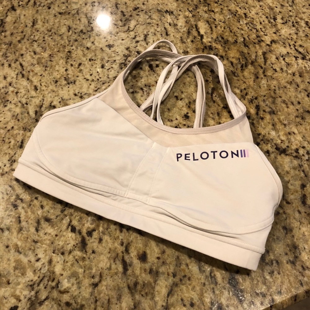 Lululemon x PELOTON Sports Bra (small / 6)